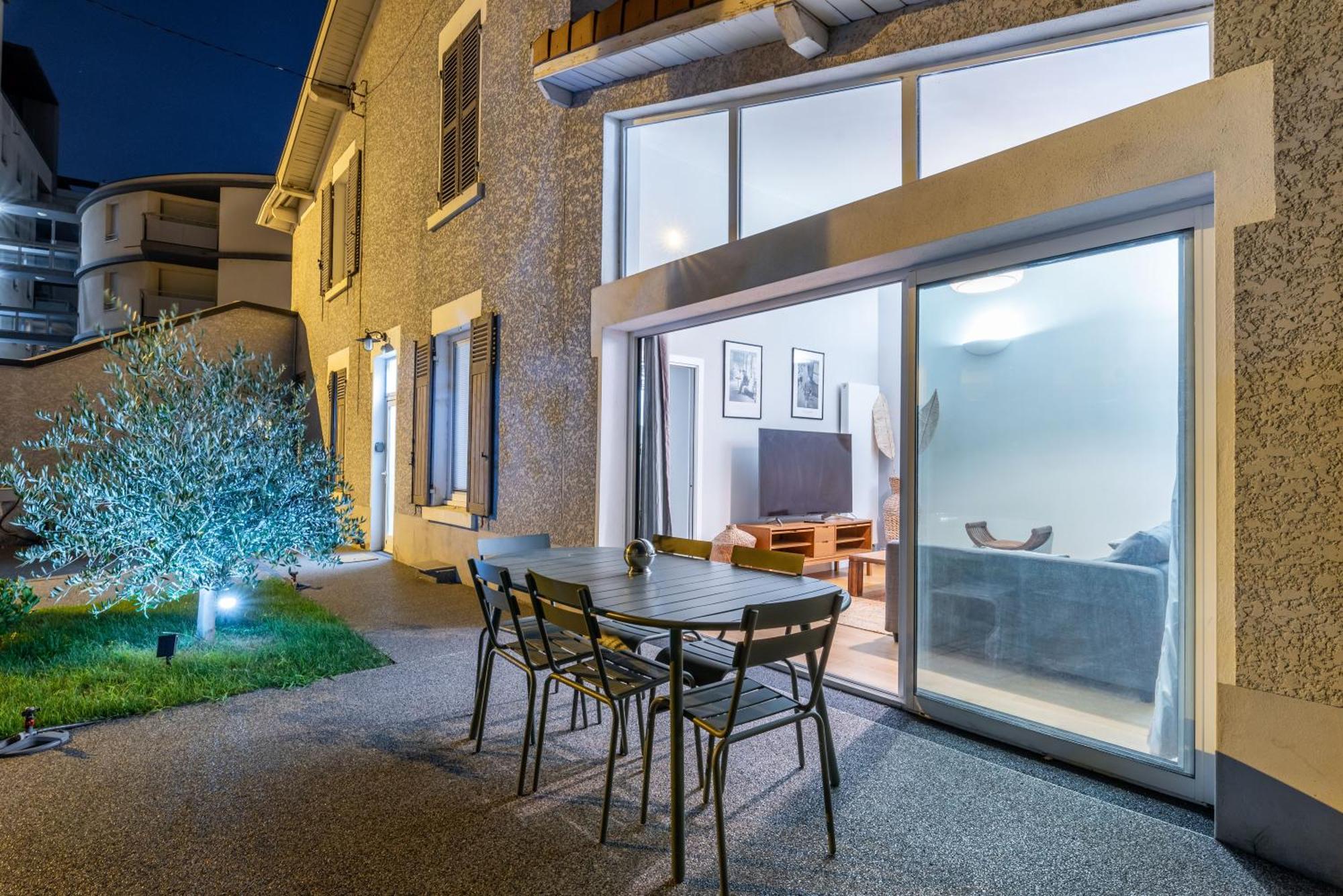 La Villa Sassolini Avec Jacuzzi Lyon Exteriör bild
